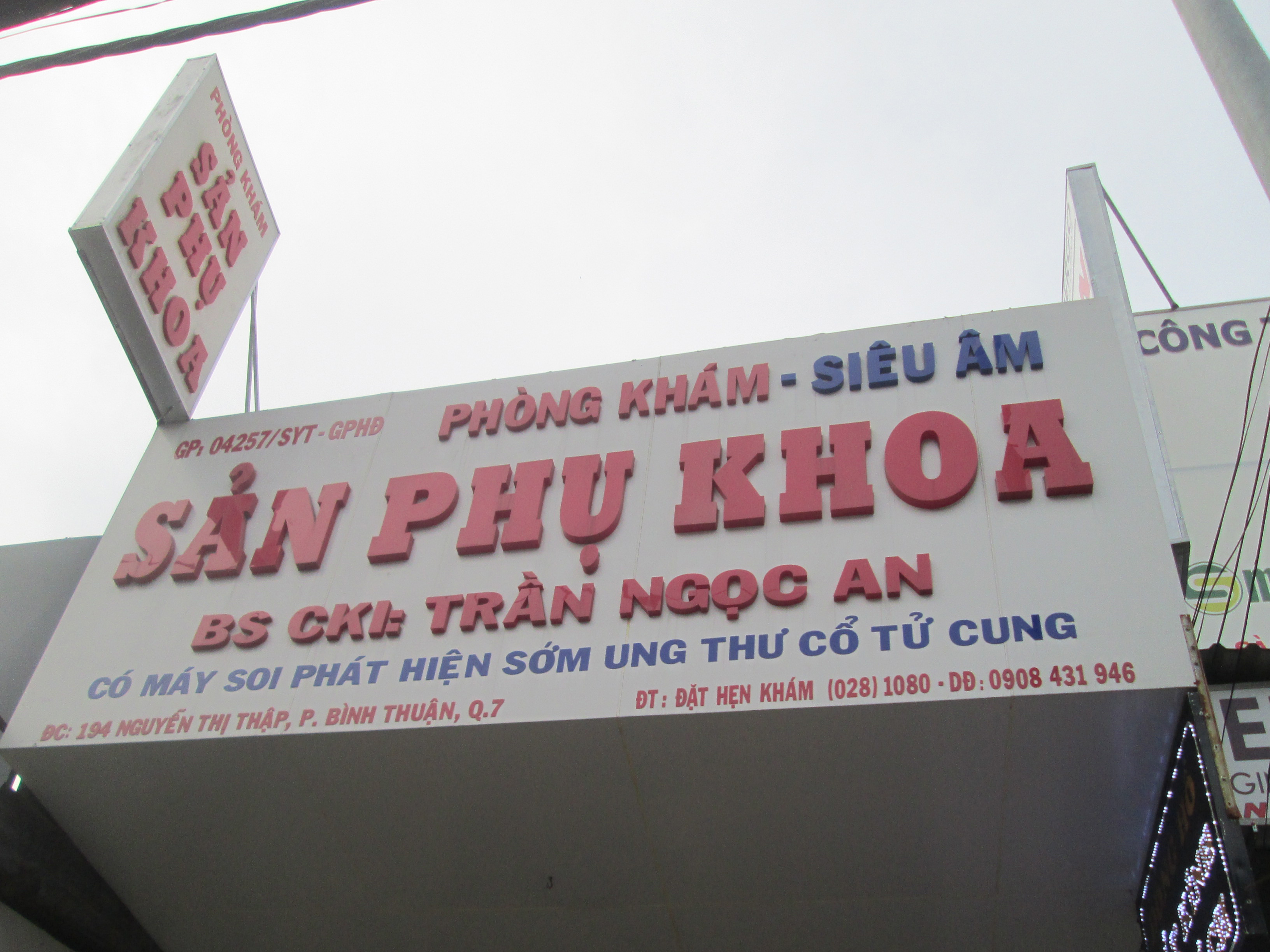 Giá Khám Bệnh Dịch Vụ